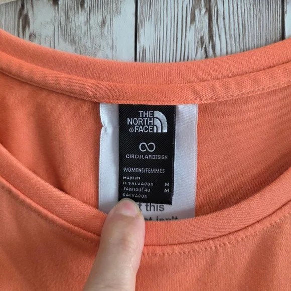 Women's The North Face Orange Short Sleeve Tee M - Picture 4 of 8